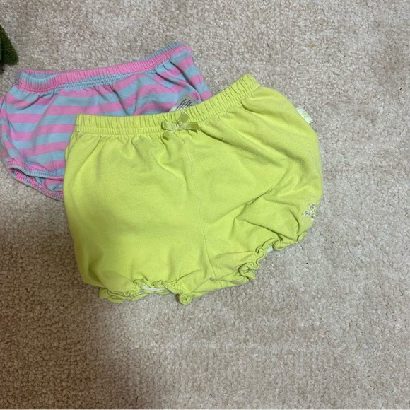 2/$10 Sale! Small Wonder Diaper Covers 3 Pairs Size 3 Months and 3-6 Months - Picture 10 of 12